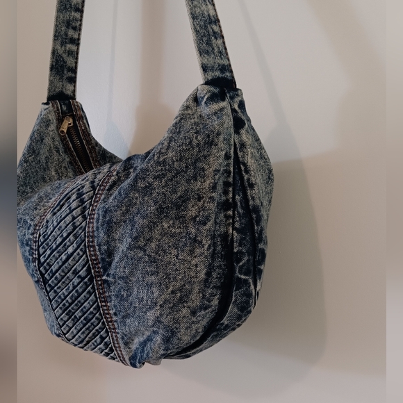 80s Acid Wash Shane Zippered Denim Bag - Picture 2 of 7